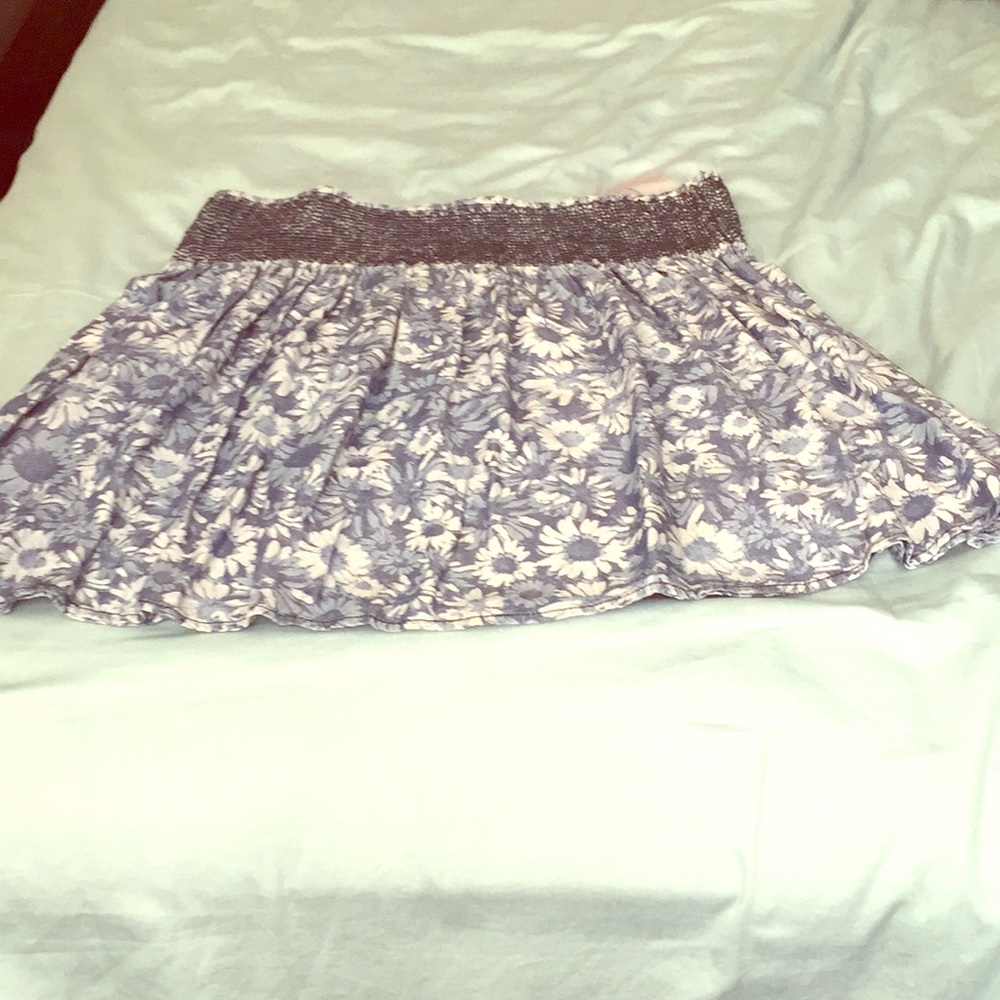 Blue sunflower short skirt